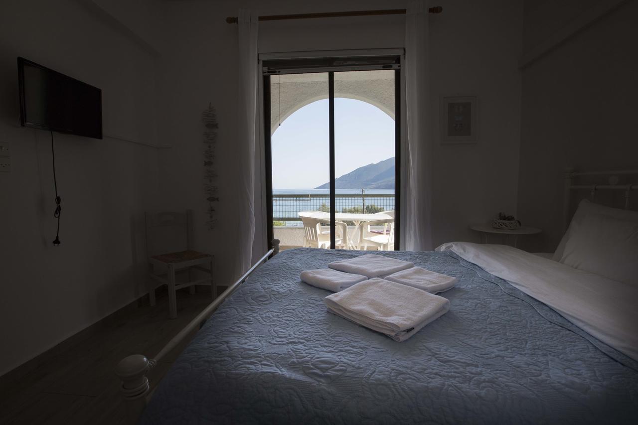 Kavoulakos Studios Skoutarion Bagian luar foto