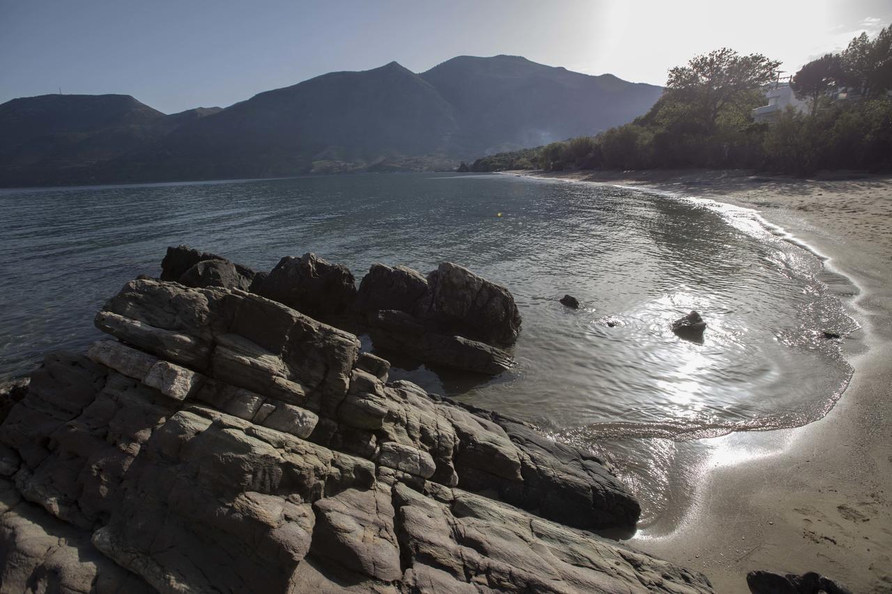 Kavoulakos Studios Skoutarion Bagian luar foto