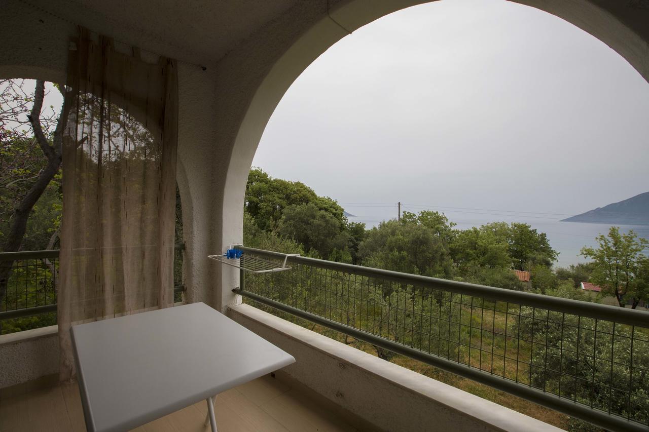 Kavoulakos Studios Skoutarion Bagian luar foto